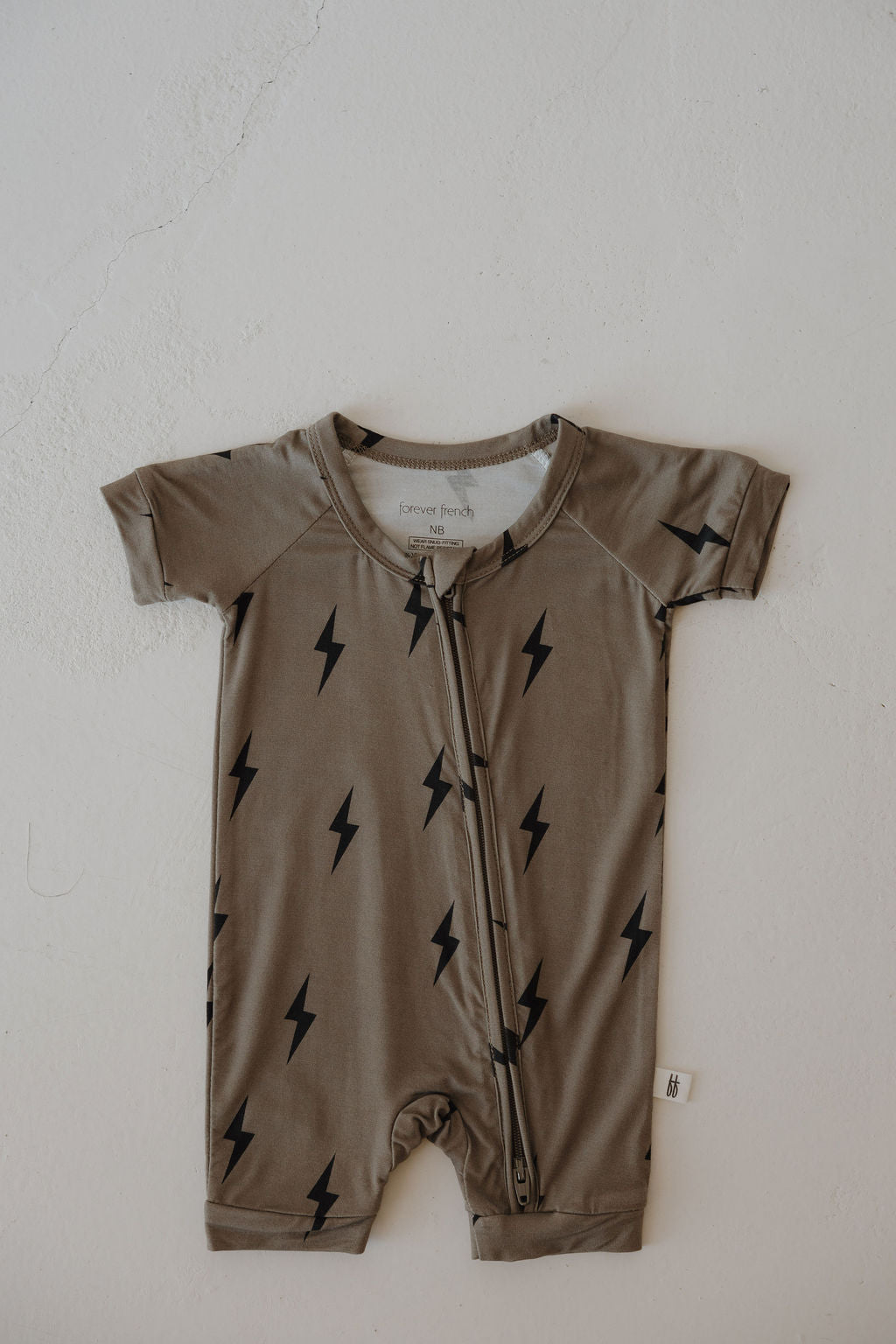 Bamboo Zip Shortie | Brown & Black Lightning Bolt