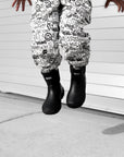Classic Midi Rain Boot in Black / Black