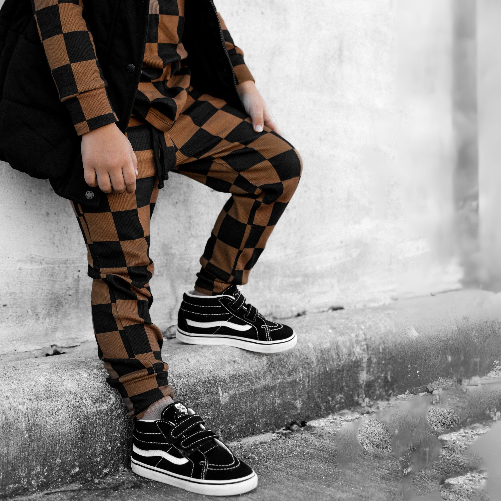 Organic Ribbed Set in Smoke + Spice