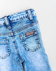 DISTRESSED JEANS - LIGHT WASH