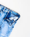 DISTRESSED JEANS - LIGHT WASH