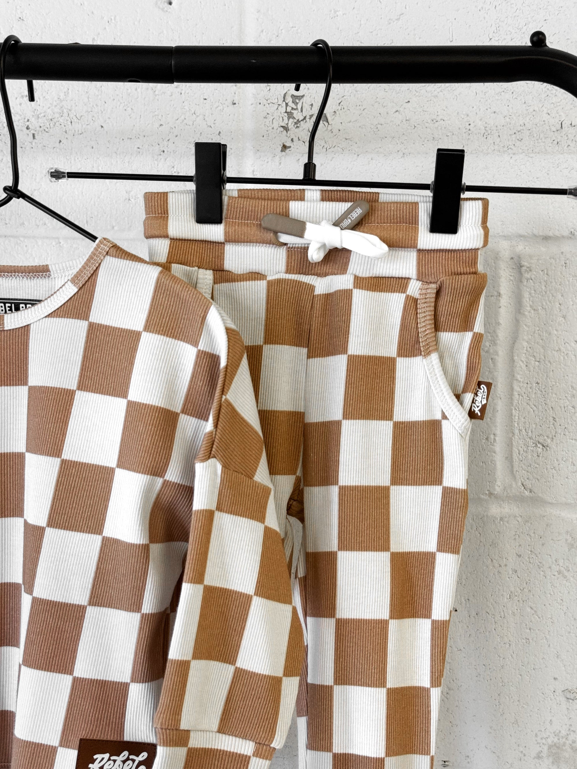 Organic Ribbed Set in Vanilla + Chestnut