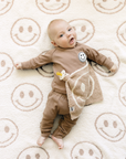 Smiley Fuzzy Blanket | Latte