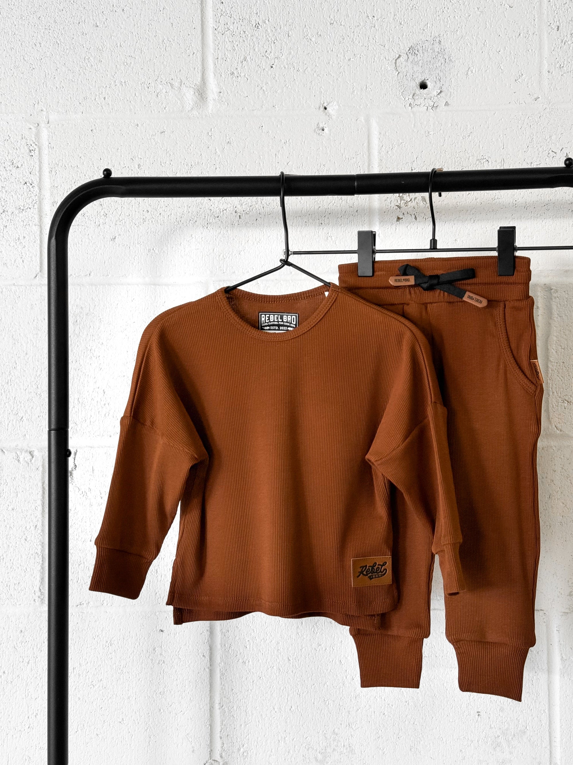 Organic Ribbed Set in Rust