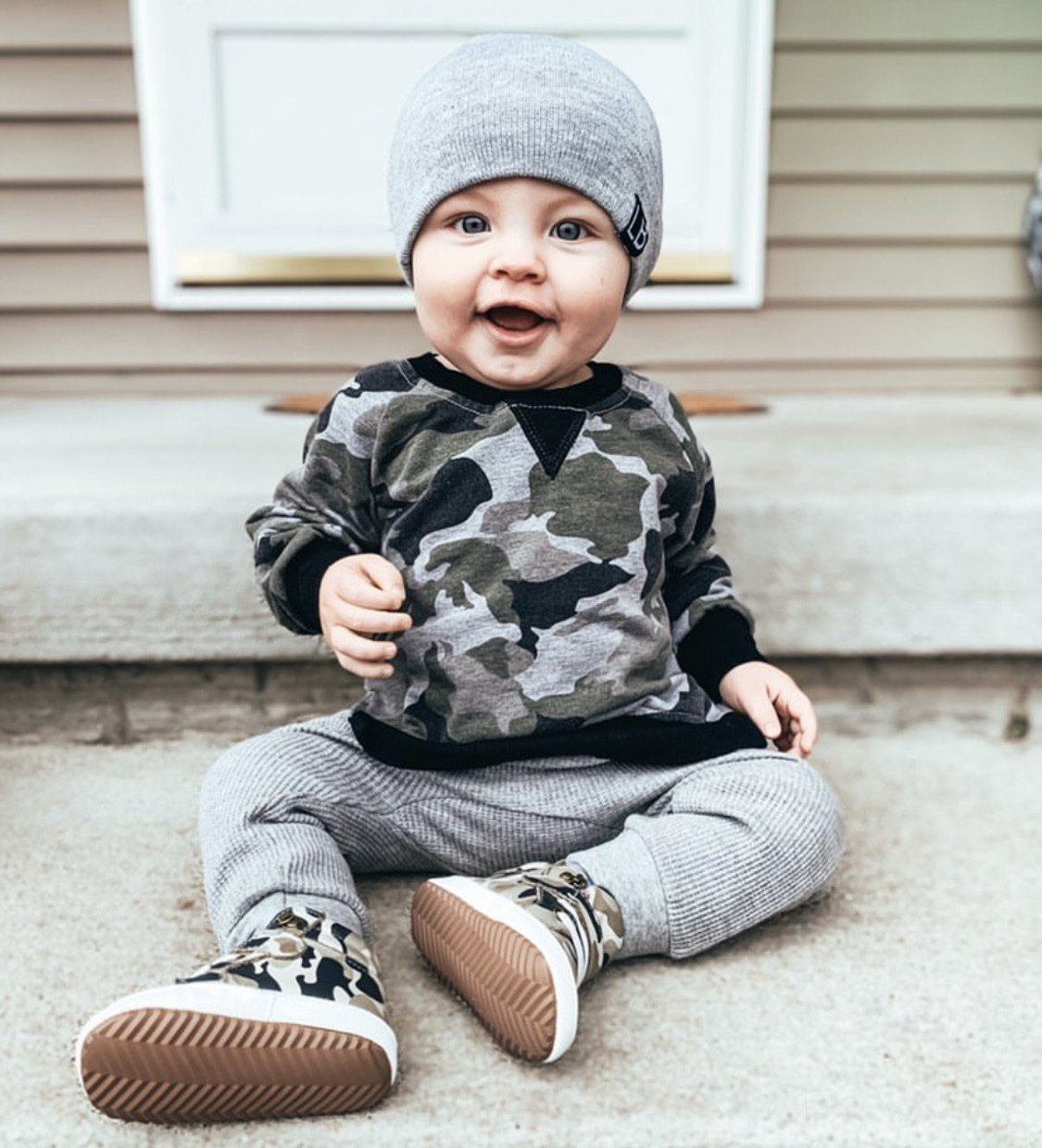 Little Bipsy Knit Beanie - Grey
