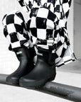 Classic Midi Rain Boot in Black / Black