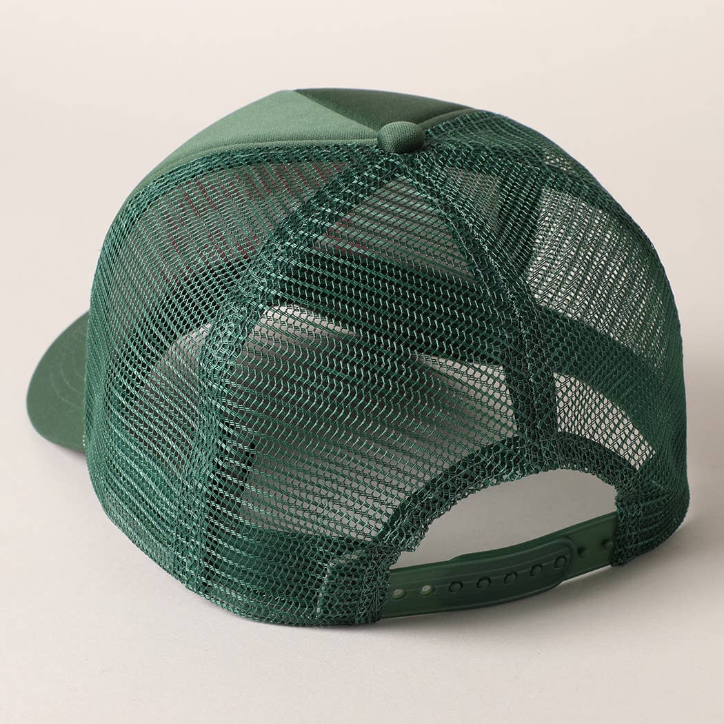 Howdy Darlin&#39; Embroidered Mesh Back Trucker Cap: One Size / BLACK