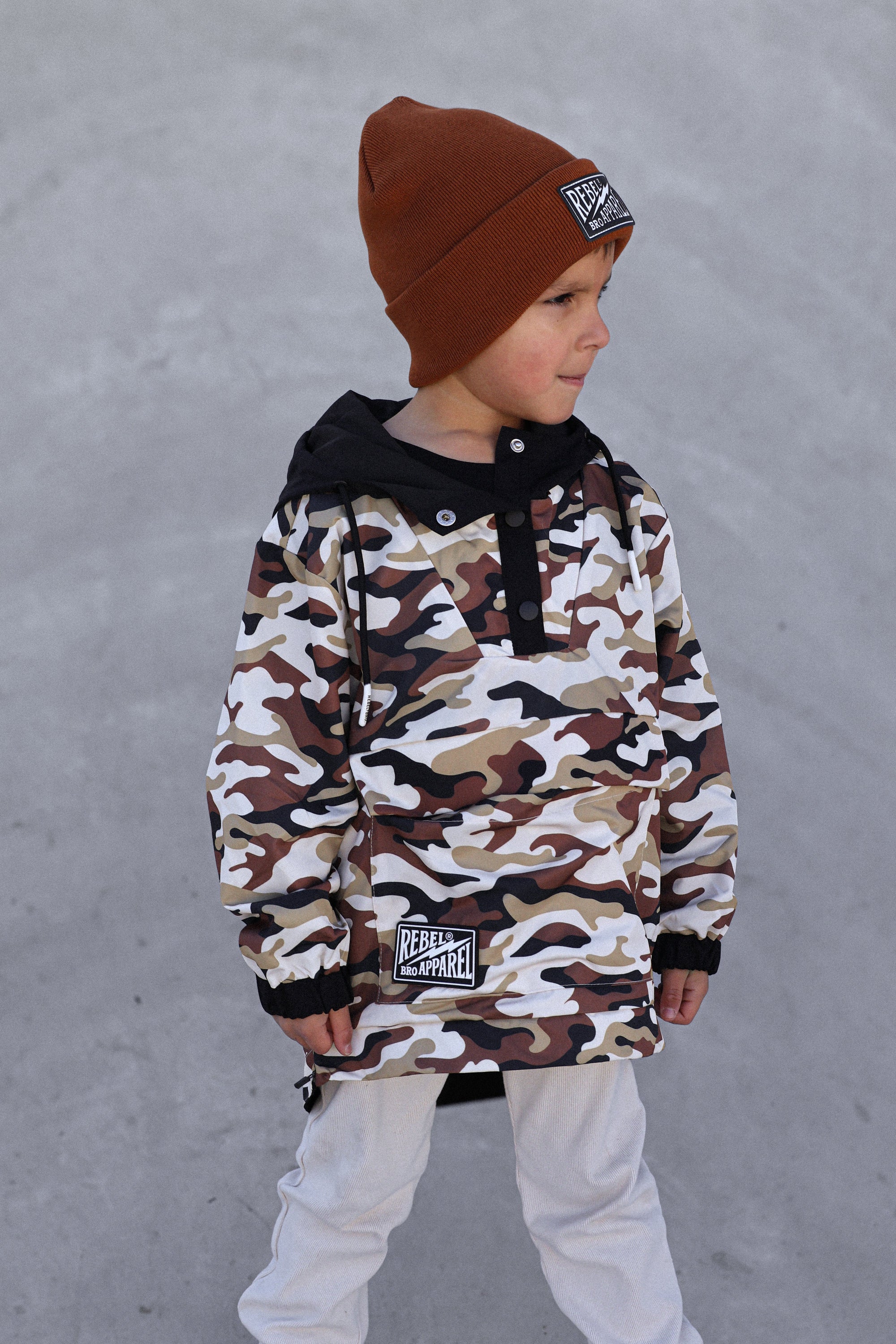 Pullover Windbreaker in Ranger