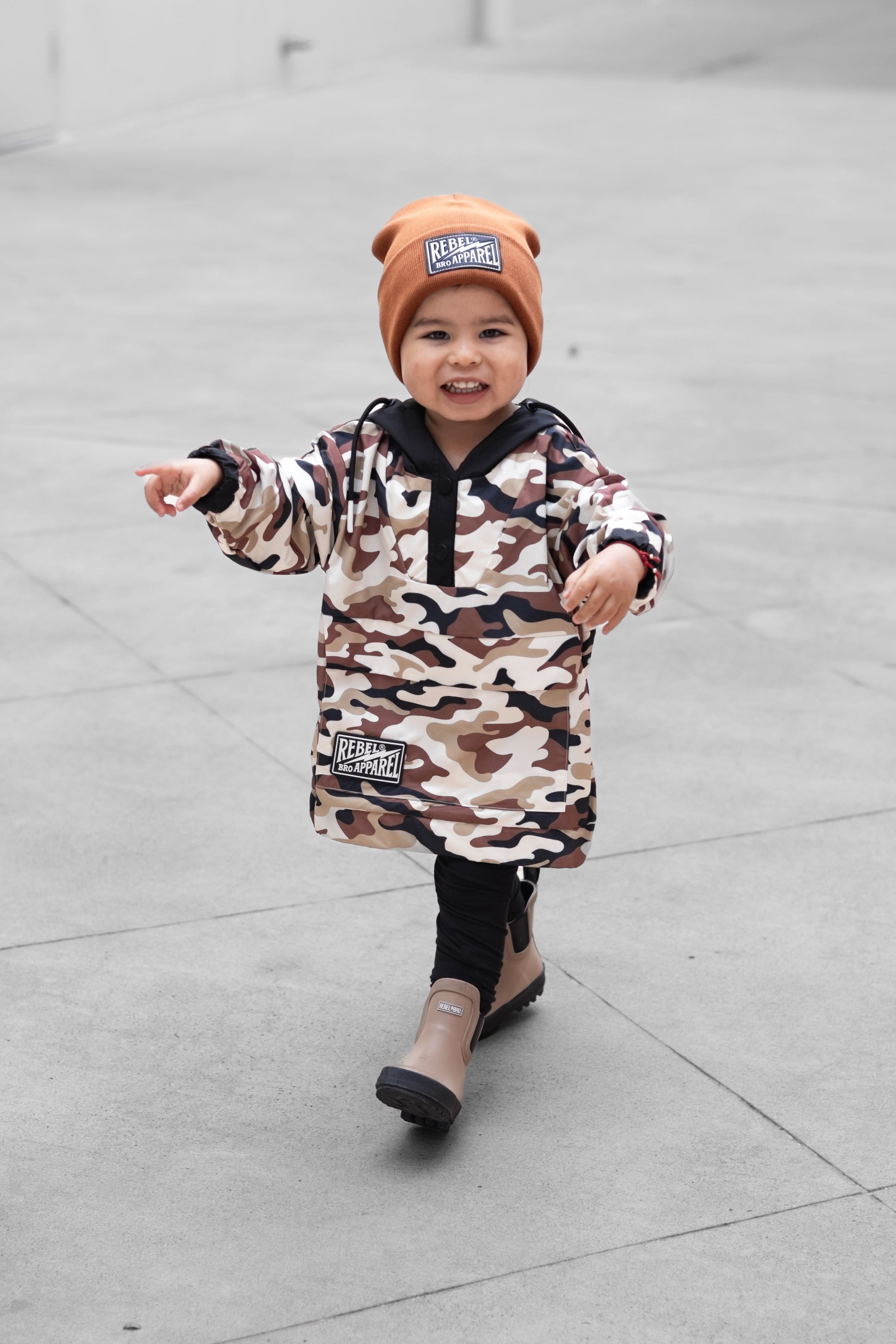 Pullover Windbreaker in Ranger