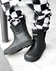 Classic Midi Rain Boot in Black / Black