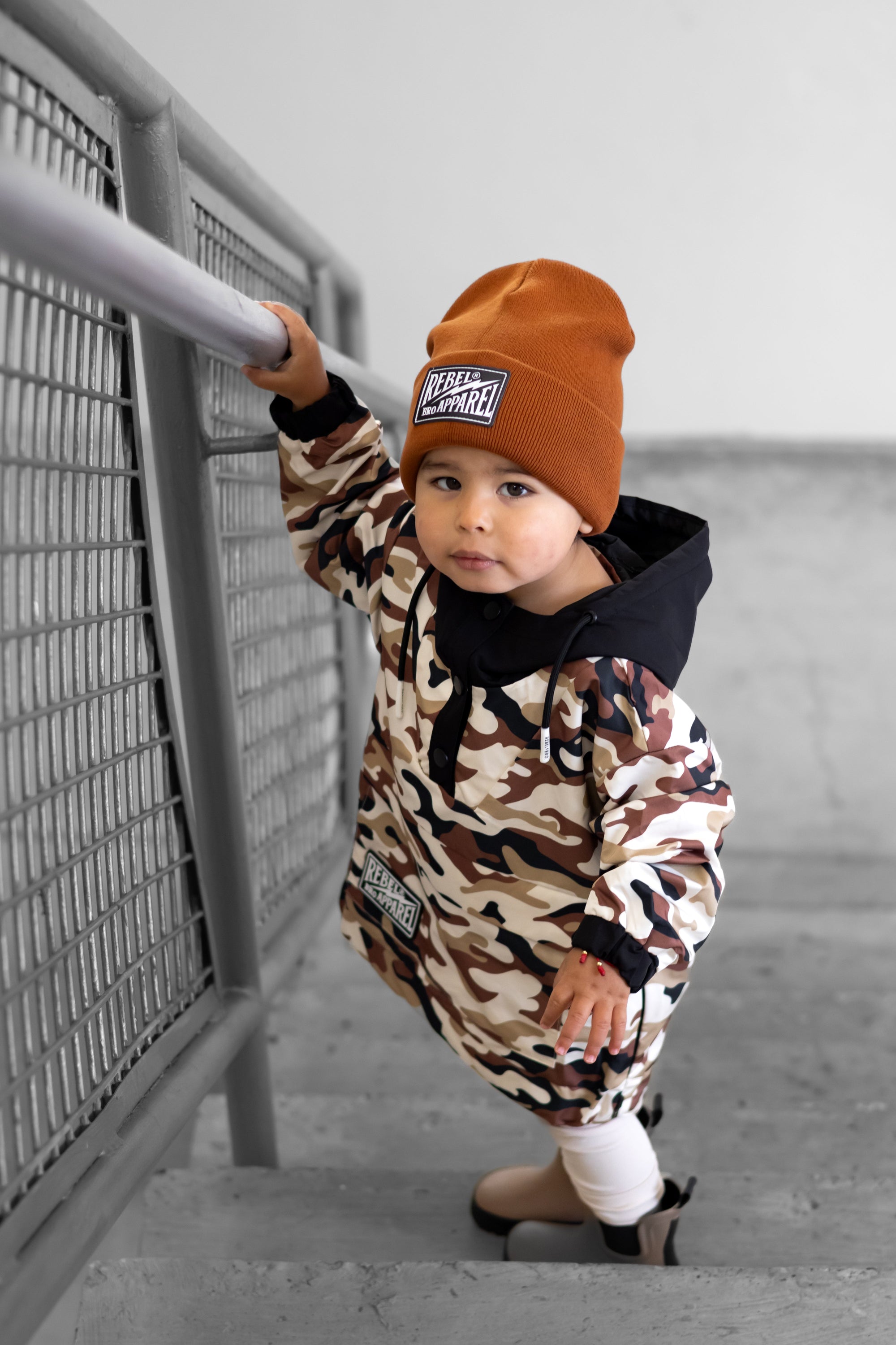 Pullover Windbreaker in Ranger