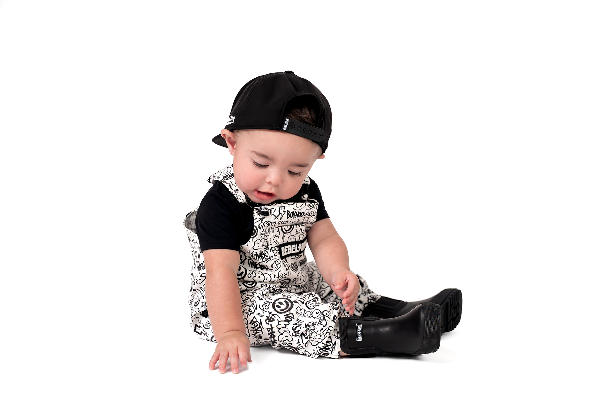 Classic Midi Rain Boot in Black / Black