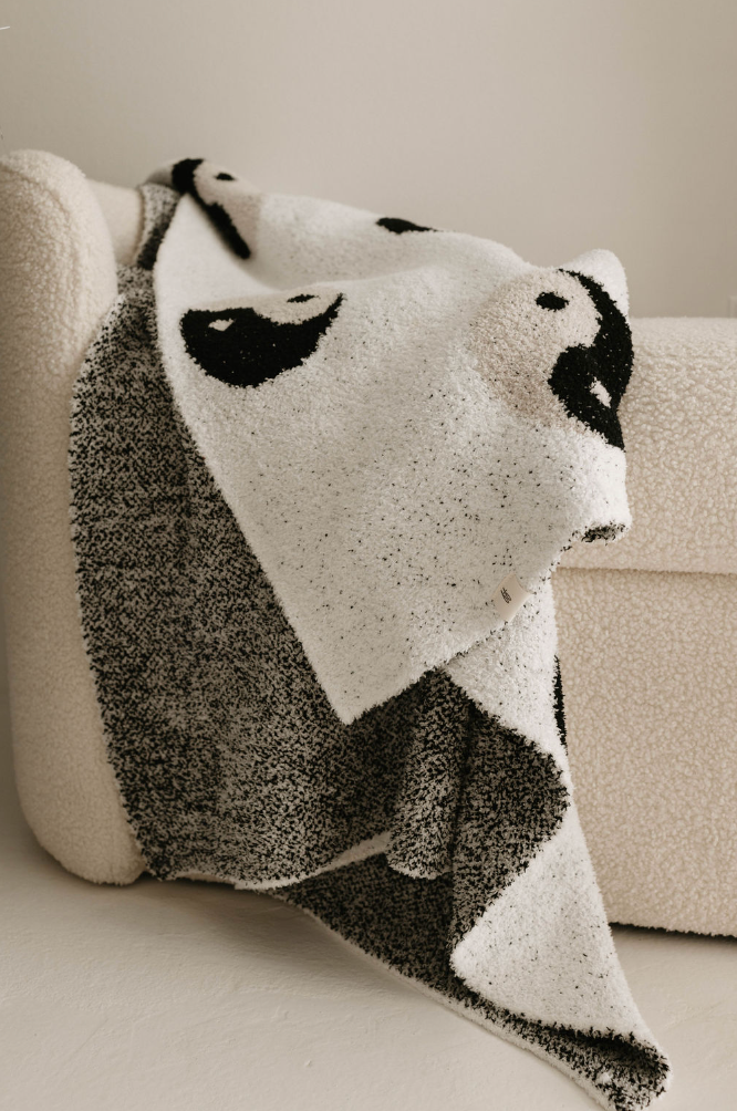 Plush Blanket | Black &amp; White Yin Yang
