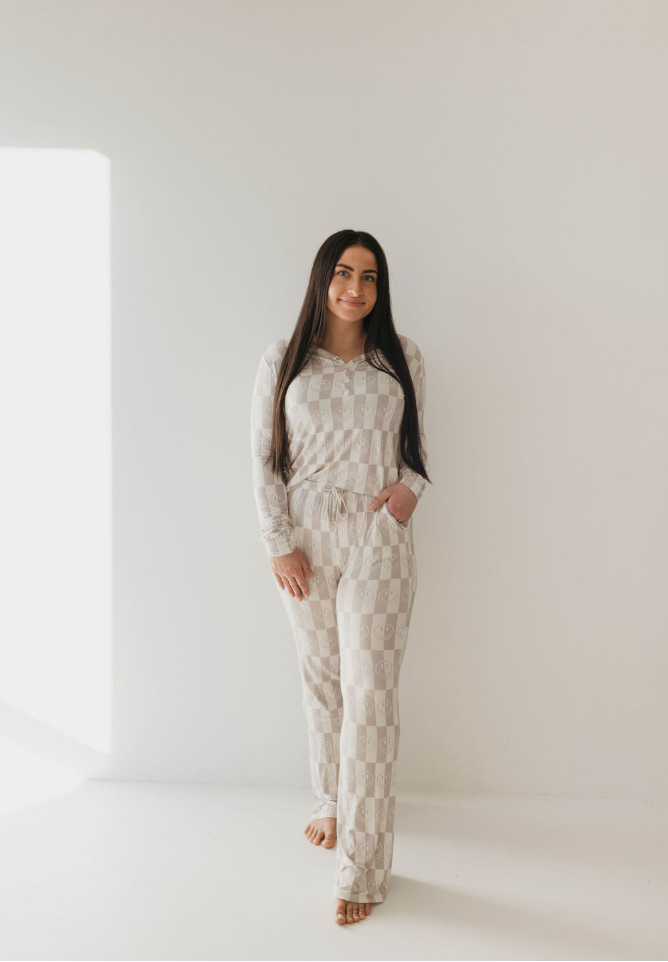 Women&#39;s Bamboo Pajama | Smile Checkerboard