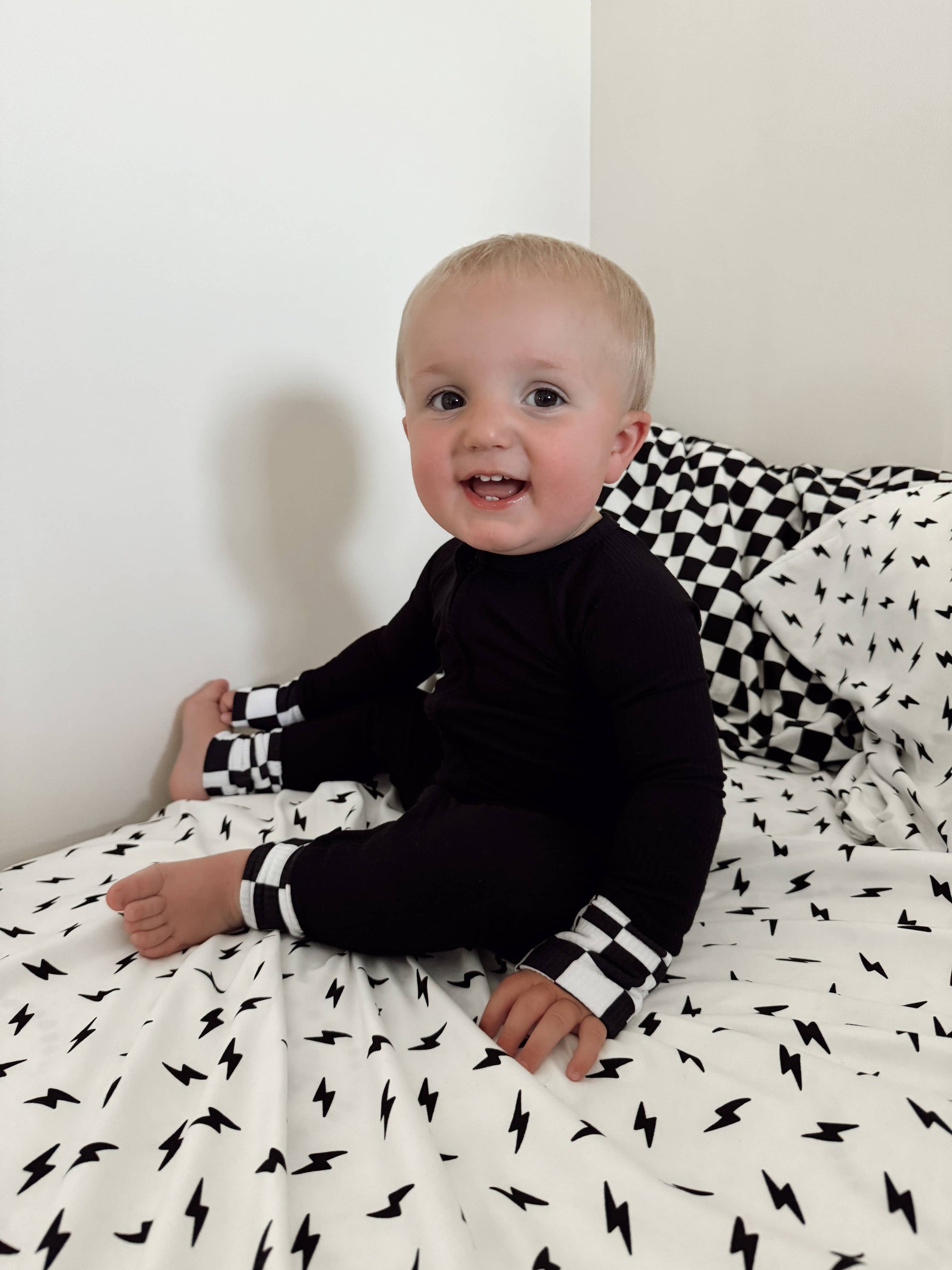 Ribbed Midnight Black | Bamboo Romper: 12-18 Months