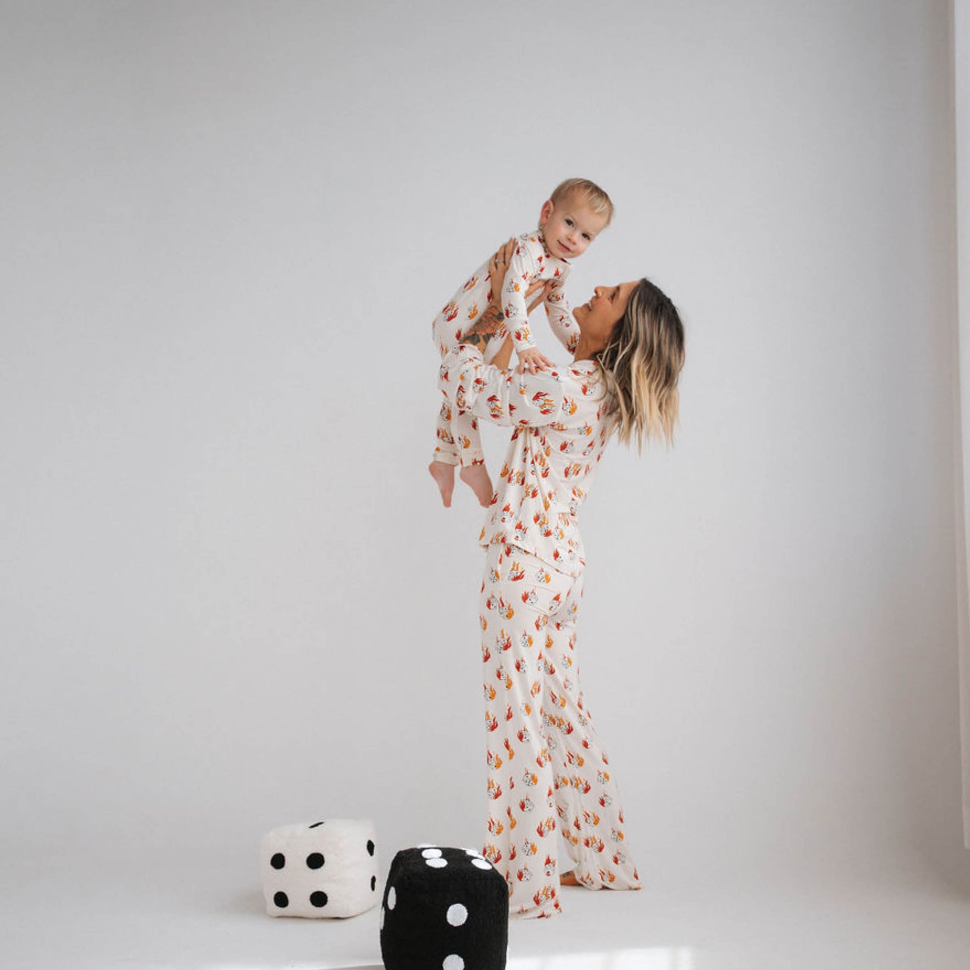 Flame Dice | Women&#39;s Flare Set