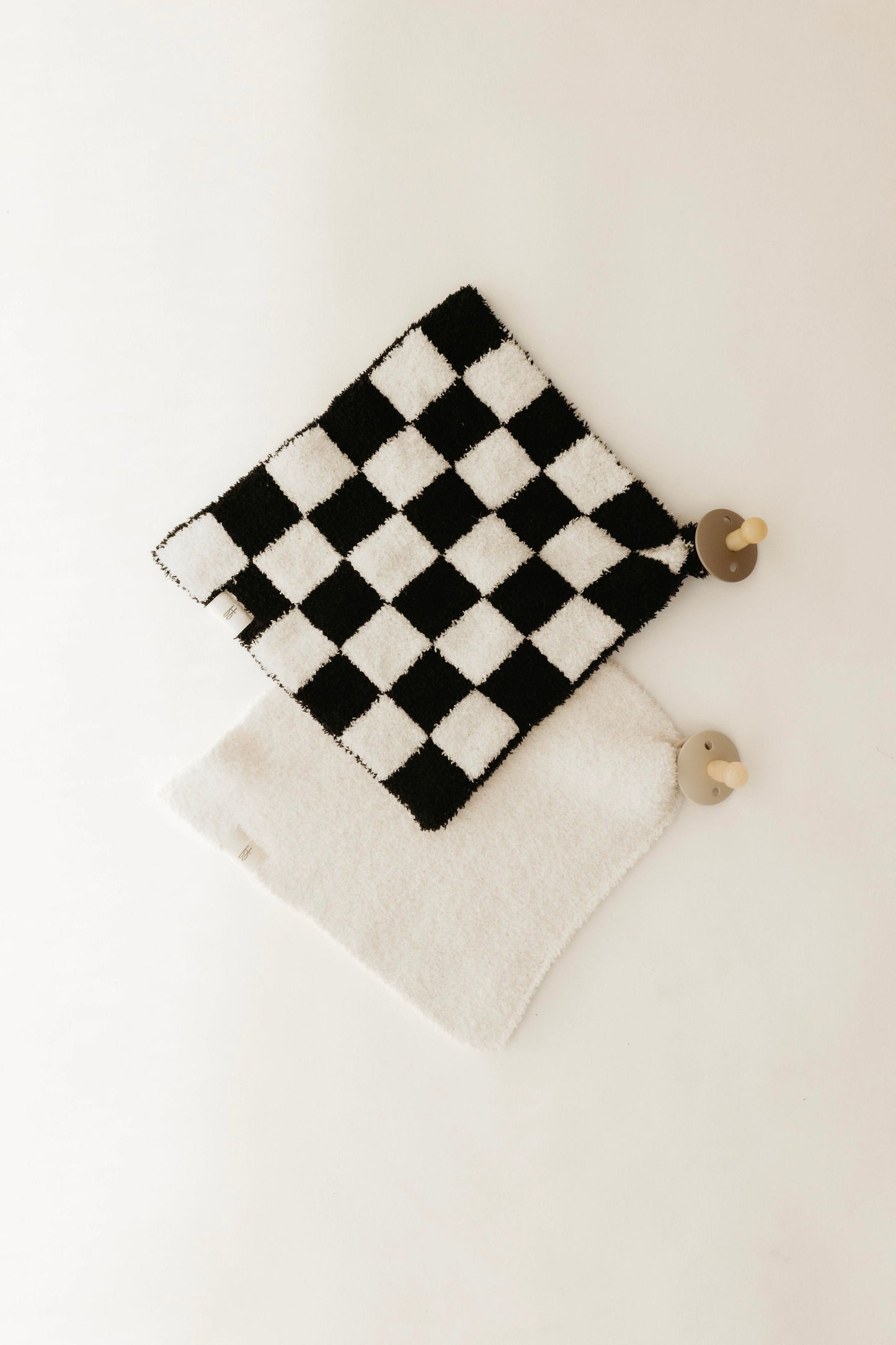 Black & White Checkered | Lovey