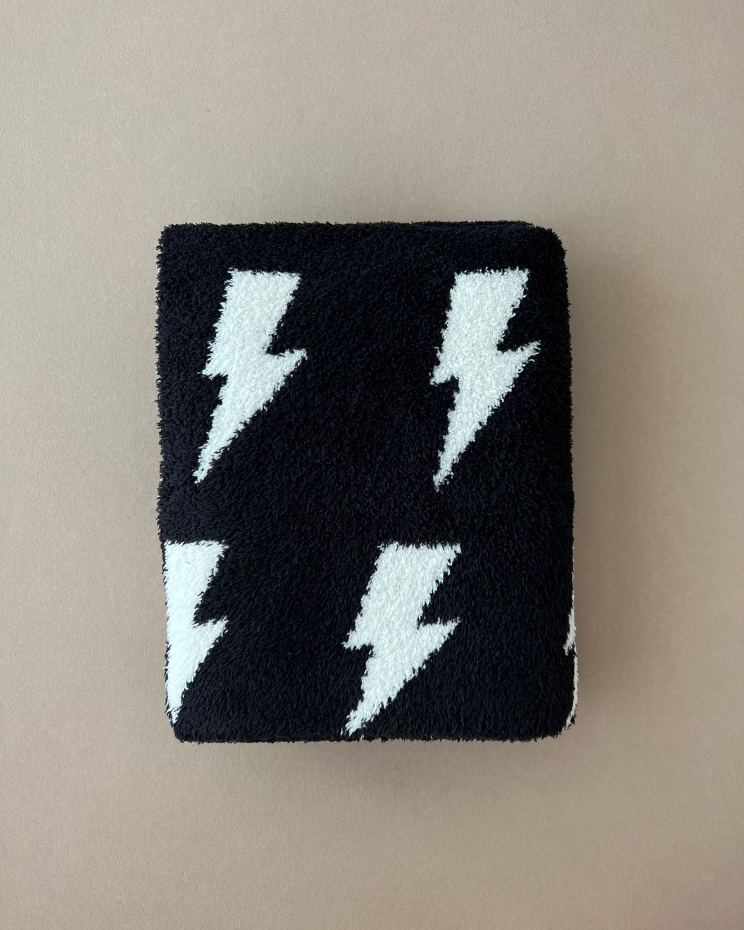 Lightning Bolt Fuzzy Blanket | Black
