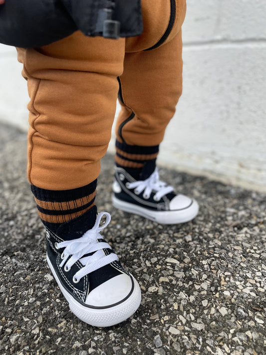 Kickin It Up Socks - Camel Black