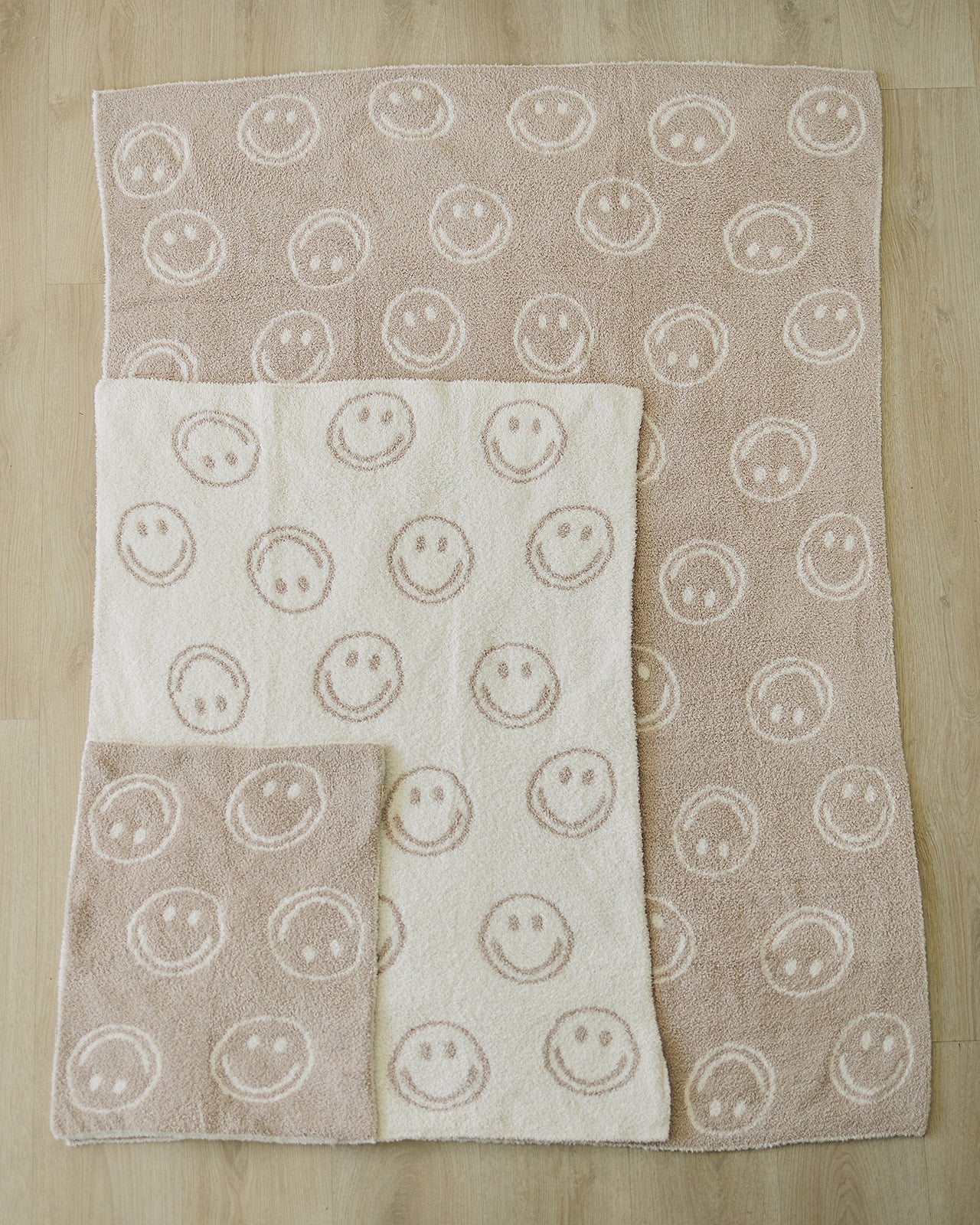 Smiley Taupe Checkered Plush Blanket